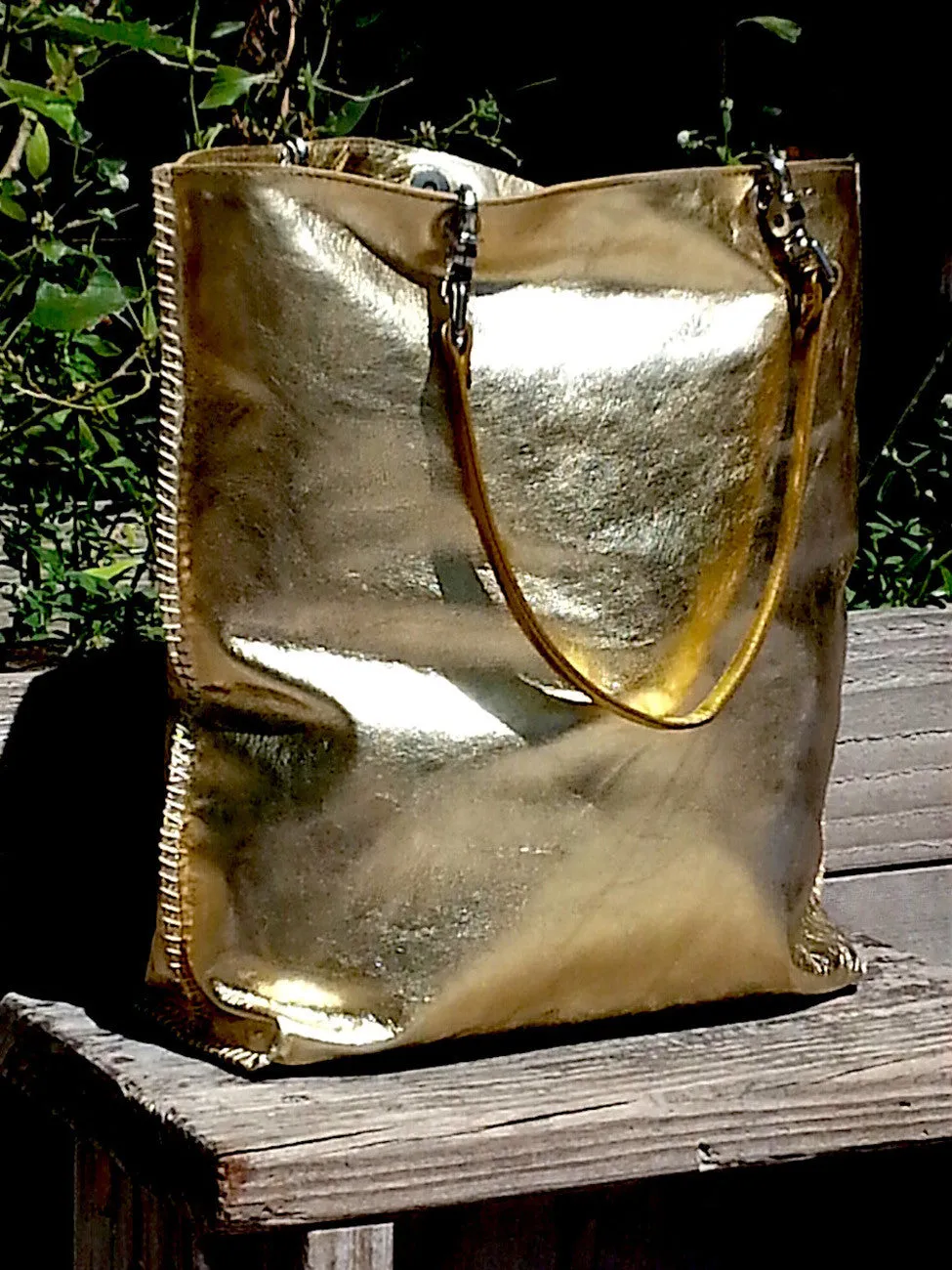 Gajumbo Tote Bag Metallic Leather